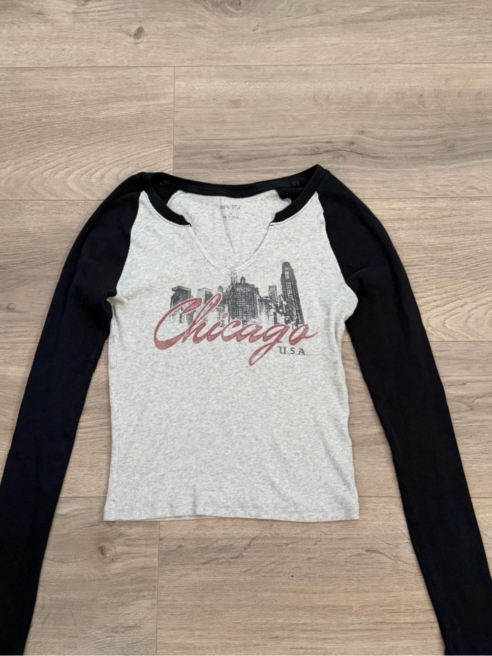 Hollister Chicago Graphic Long Sleeve Top